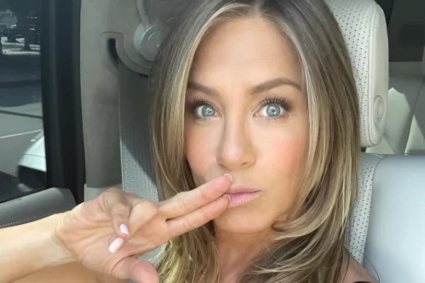 jennifer aniston alter